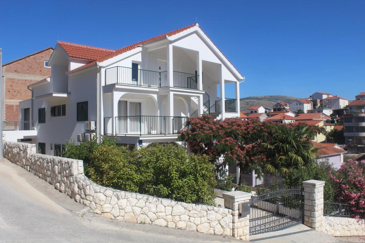 Apartment Udovicic Trogir Exterior foto